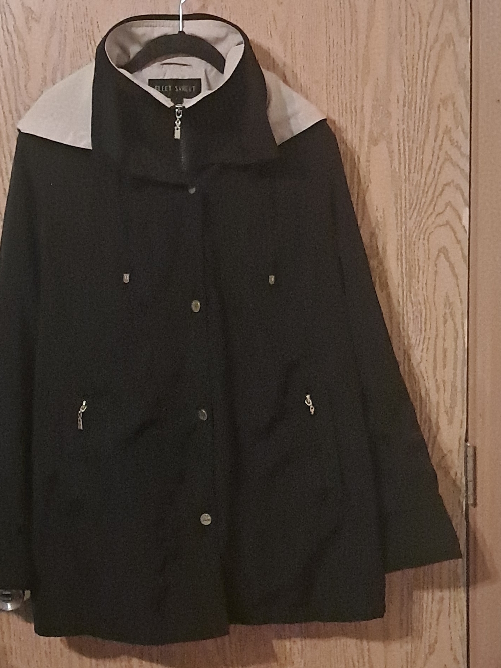 Fleet Street Black Trench-Style Short Coat with Contrast Collar Large